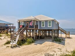 Grace Wins - 2335 Bienville 4 Bedroom Home by RedAwning