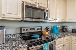 Grace Wins - 2335 Bienville 4 Bedroom Home by RedAwning