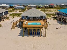 Grace Wins - 2335 Bienville 4 Bedroom Home by RedAwning