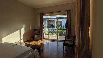 Mafia dream hotel
