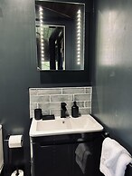 Stunning 1-bed Luxury Lodge on Teign River