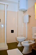 Bright Flat Overlooking the sea - Beahost