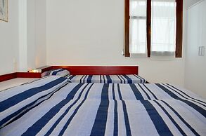 Beachfront Two-room Apartment for 4 Guests