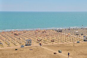 Beachfront Two-room Apartment for 4 Guests