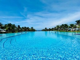 Cam Ranh Beach Resort near The Airport