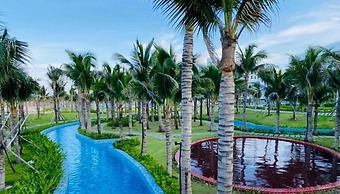 Cam Ranh Beach Resort near The Airport