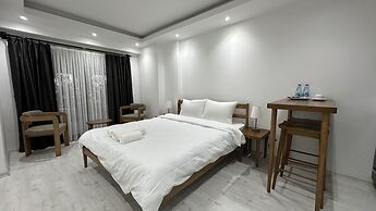 Nostalgia Time Hotel