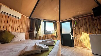 Laz Koyu Yoruk Evleri