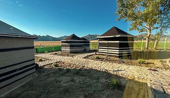 Laz Koyu Yoruk Evleri