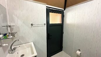 Laz Koyu Yoruk Evleri