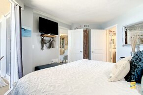 Oceania Beach Club Beachfront Condos