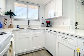 Oceania Beach Club Beachfront Condos