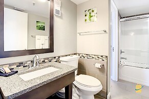 Oceania Beach Club Beachfront Condos