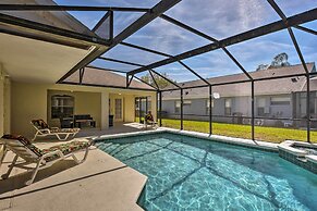 Cozy Nook Villa w/ Pool: 10 Mi to Park Entrance!