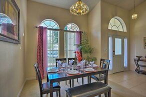 Cozy Nook Villa w/ Pool: 10 Mi to Park Entrance!