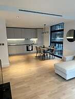 Exquisite 2-bed Apartment in Central London