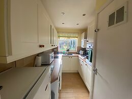 Immaculate 2-bed Villa in Shrewsbury