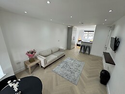 Luxurious London Studios