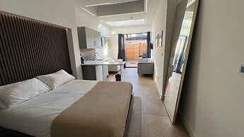 Luxurious London Studios
