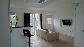 Luxurious London Studios