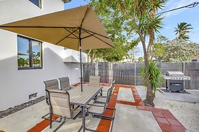 Lux Villa 3br 2ba Steps to Beach