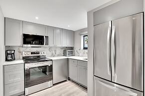 Lux Villa 3br 2ba Steps to Beach