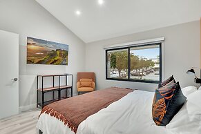 Lux Villa 3br 2ba Steps to Beach