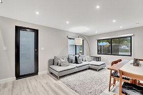 Lux Villa 3br 2ba Steps to Beach