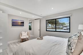 Lux Villa 3br 2ba Steps to Beach