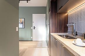 Iconyc House of Charlie