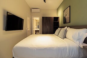 Iconyc House of Charlie