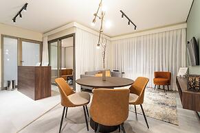 Iconyc House of Charlie