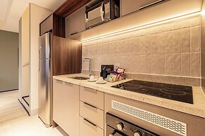 Iconyc House of Charlie