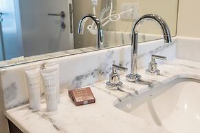 Iconyc House of Charlie