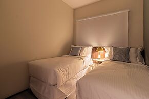 Iconyc House of Charlie