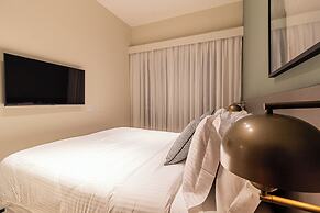 Iconyc House of Charlie