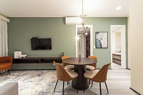 Iconyc House of Charlie