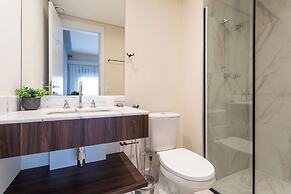 Iconyc House of Charlie