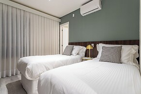 Iconyc House of Charlie