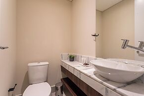 Iconyc House of Charlie