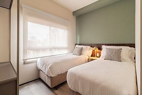 Iconyc House of Charlie