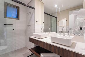 Iconyc House of Charlie