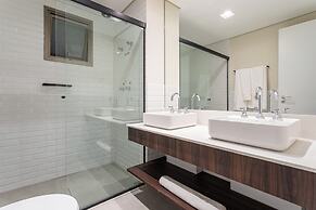 Iconyc House of Charlie