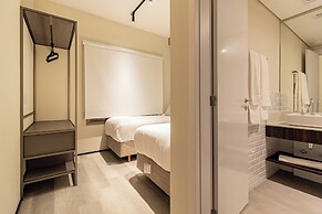 Iconyc House of Charlie