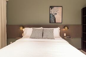 Iconyc House of Charlie