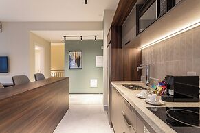 Iconyc House of Charlie