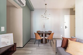 Iconyc House of Charlie