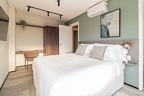 Iconyc House of Charlie