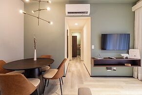 Iconyc House of Charlie