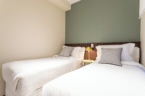 Iconyc House of Charlie